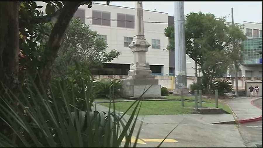 The Vieux Carré Commission says the Battle of Liberty Place monument must go.
