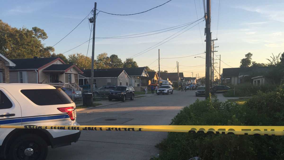 Gunman shot after opening fire on NOPD officer on Desire Street ...