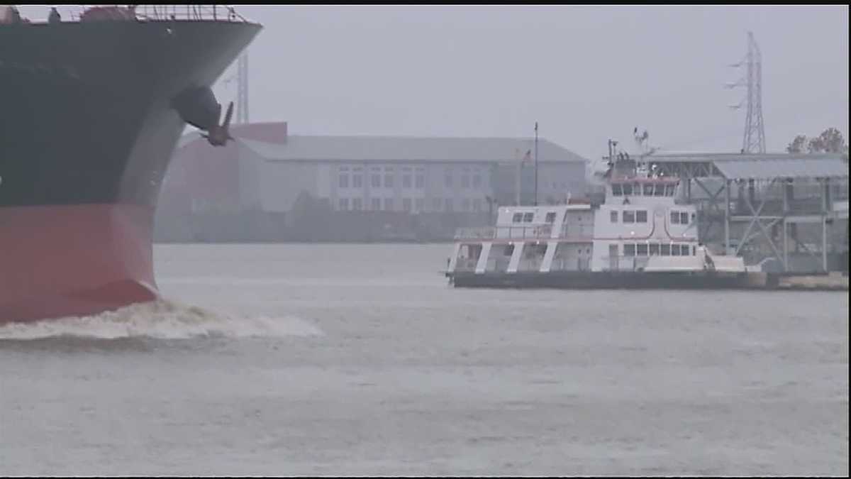 Navigating waterways a concern due to rising Mississippi River level