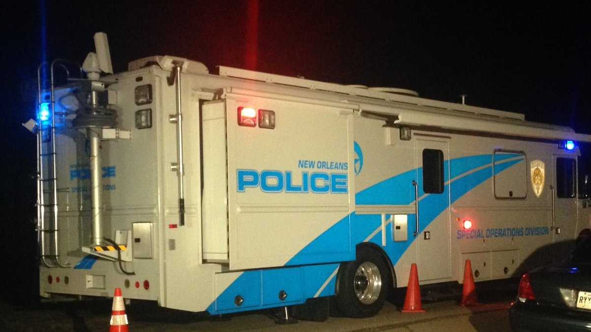 NOPD SWAT standoff in New Orleans East ends peacefully