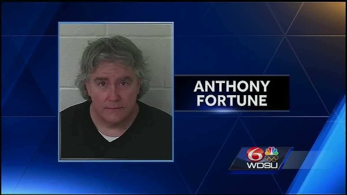 Mandeville snowball stand owner arrested on sex charges, police say