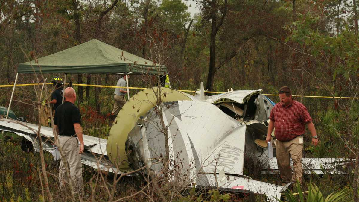 Images Family of 6 killed in plane crash