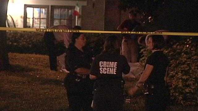 Police shoot and kill a robbery suspect and are looking for a second man after an incident in east Orlando.