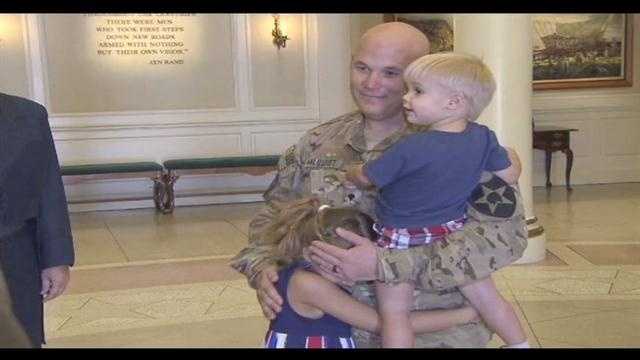Father returns from Afghanistan, reunites with children at Disney