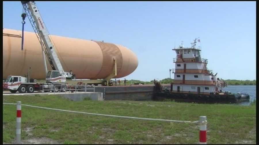 The very last of the giant, historic space shuttle fuel tanks left on its final mission Wednesday.