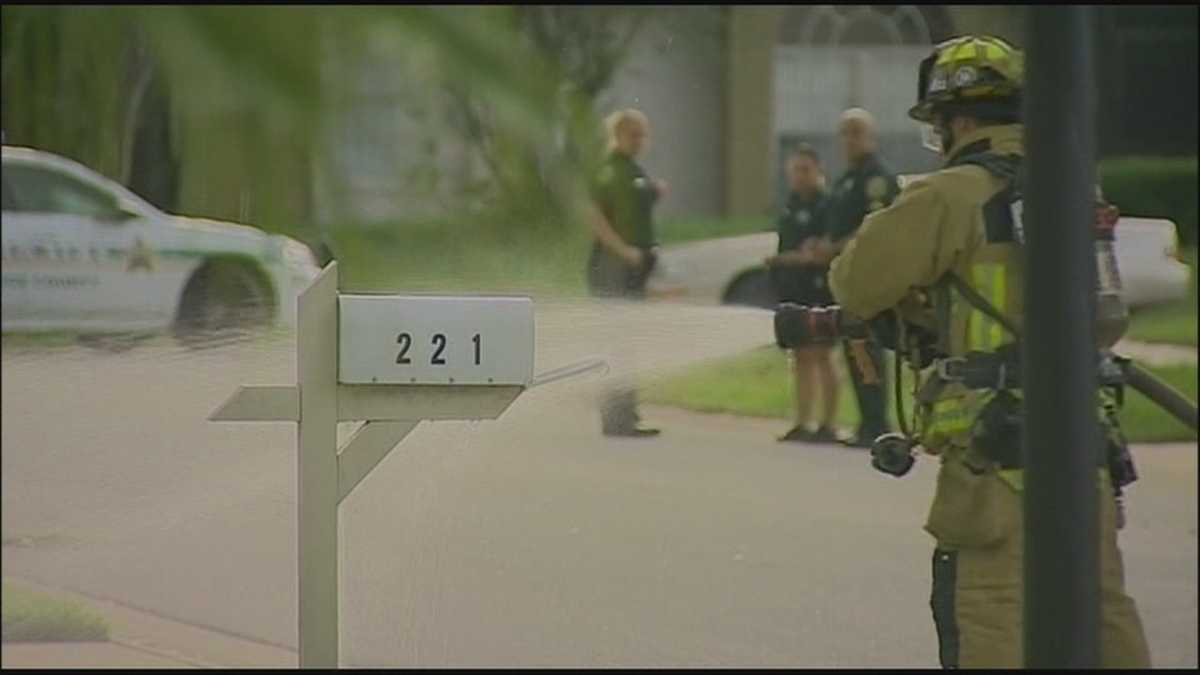 Acid bomb explodes inside mailbox