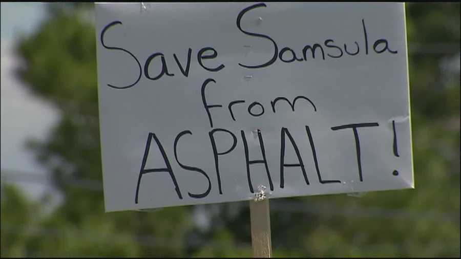 Some Samsula residents are upset over a proposed plant to make asphalt in their town.