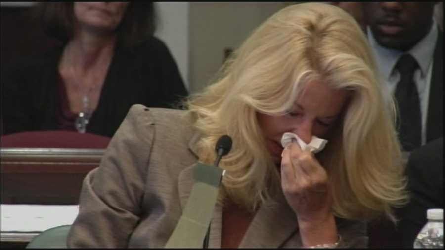 The trial for Caryn Kelley, a real estate agent accused of manslaughter, has begun.