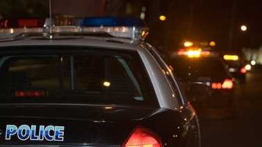 Couple accused of leaving child in car to shop at Walmart