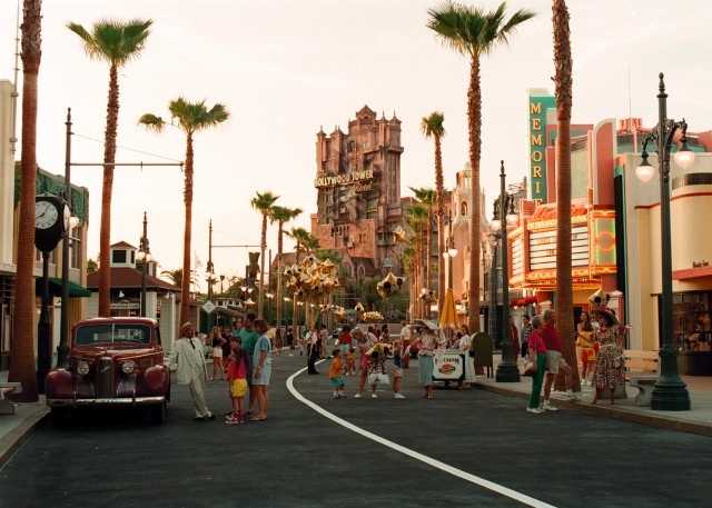 Sunset Boulevard, Disney Wiki