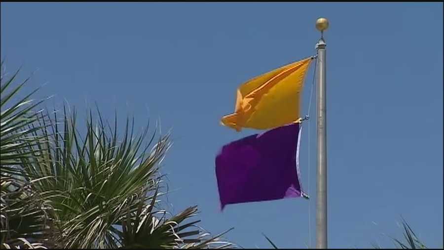 Purple Flag Warns Beachgoers In Volusia A Purple Flag Is Flying On Daytona Beach