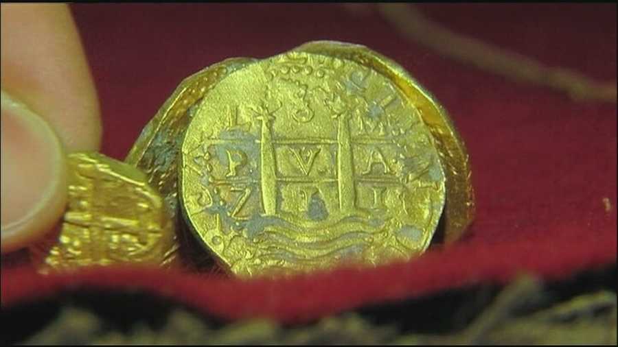 Local treasure hunters are counting their latest discovery after they found hundreds of thousands of dollars worth of gold off the Florida coast.