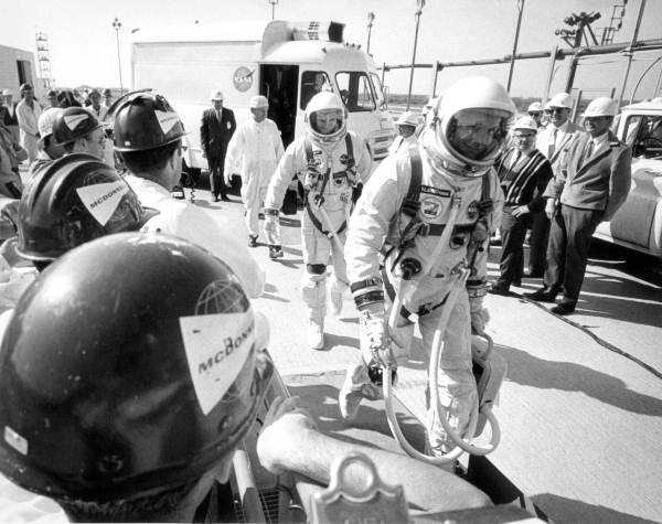 50 Photos: History Of The Kennedy Space Center