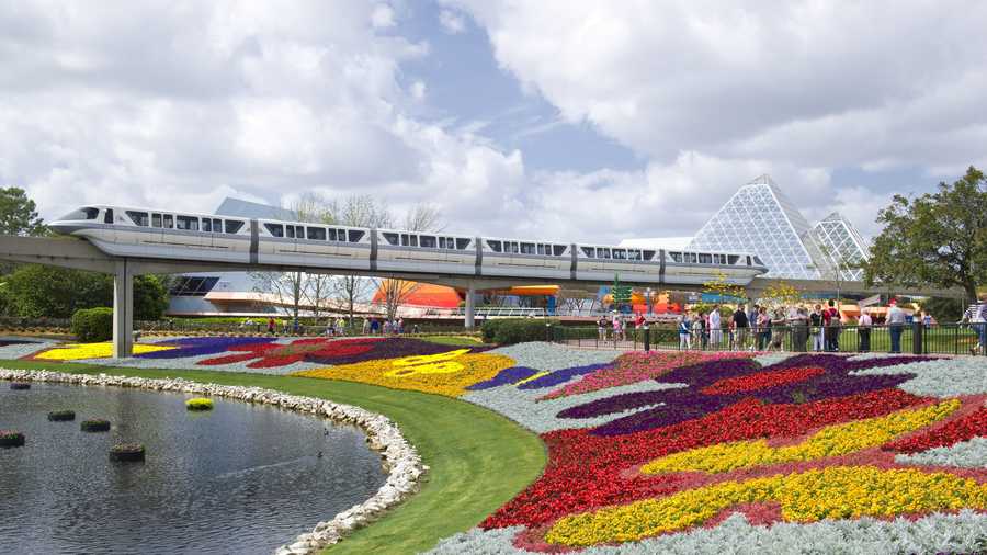 This spring, Epcot is kicking off their annual Flower Power weekend. Guests can enjoy their favorite pop tunes and rock 'n' roll classics of the 1960s, '70s and '80s. 