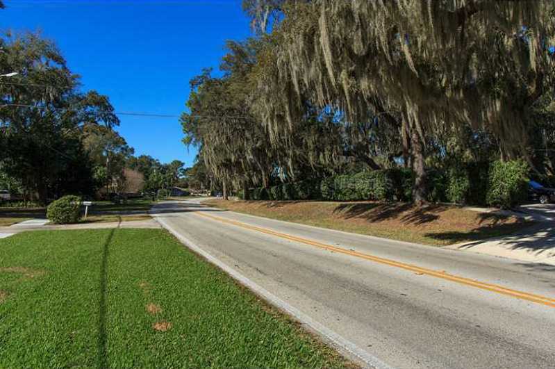 1.18M Lake Conway home features resortstyle pool