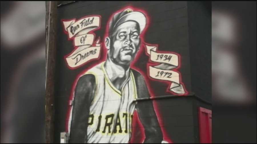 Pictures: Roberto Clemente mural comes to life at Orlando school