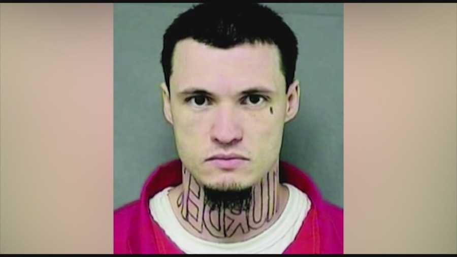 A murder trial in Kansas is gaining attention not for the crime, but for the suspect's tattoo. The word "murder" is tattooed backwards across Jeffrey Chapman's neck.