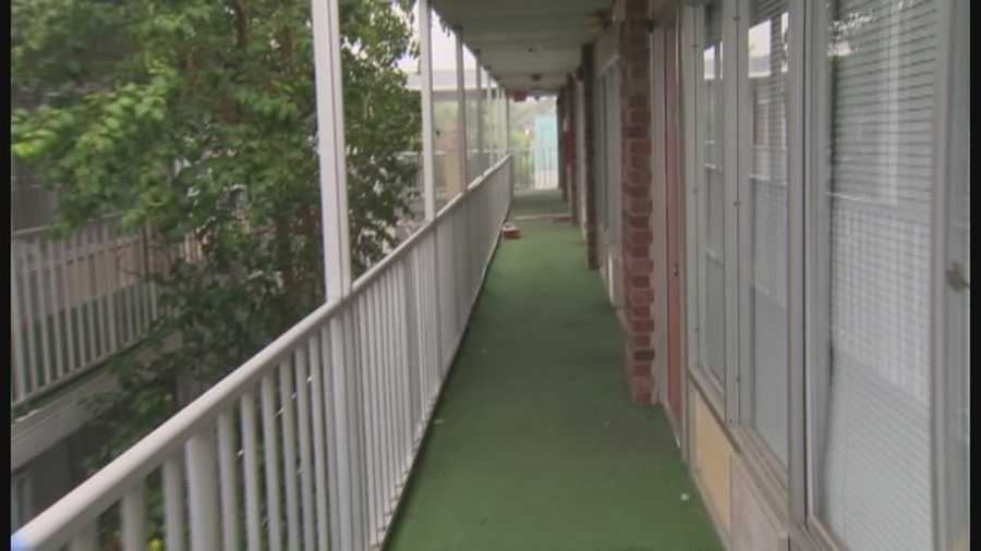 Bed bugs, uneven stairs, and an elevator that hasn't worked in five months. Some residents of the Remington Inn and Suites in Altamonte Springs are fed up and are calling the non-working elevators a major fire hazard.