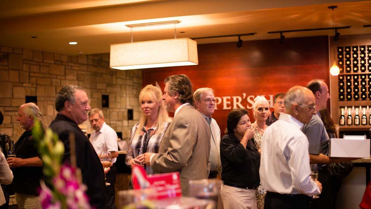 Images Cooper’s Hawk restaurant opens on IDrive