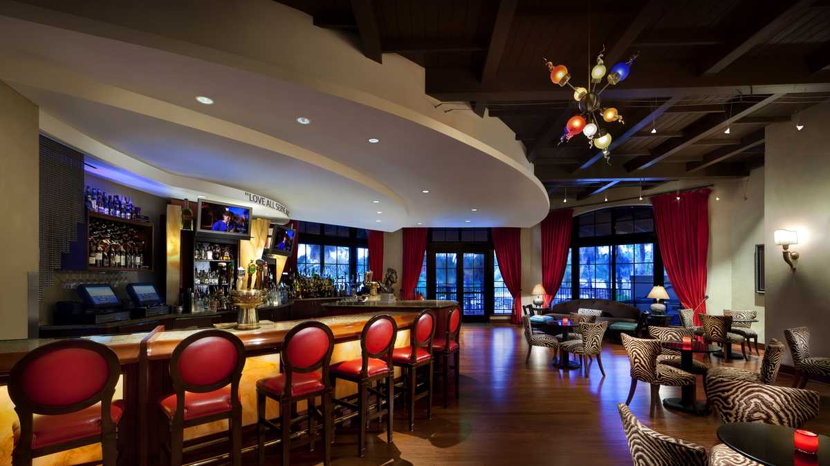 'Chill out' at one of the top hotel bars in Orlando