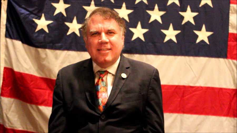 Alan Grayson explains why he is the right choice for Florida's 9th Congressional District.