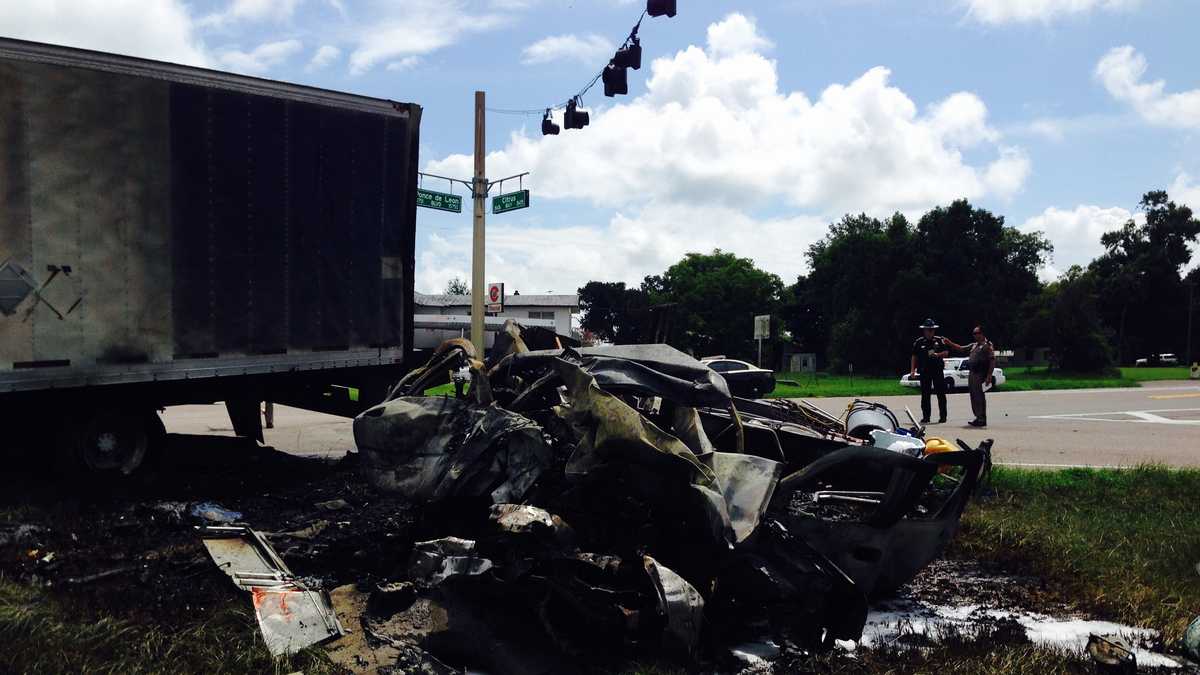 Photos 5 killed, 2 injured in Citrus County crash