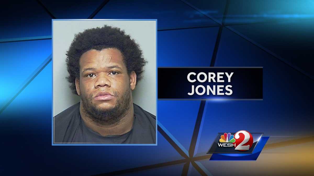 Man, 30, arrested in connection with armed robbery