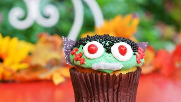 Monster Cupcake, Main Street Bakery