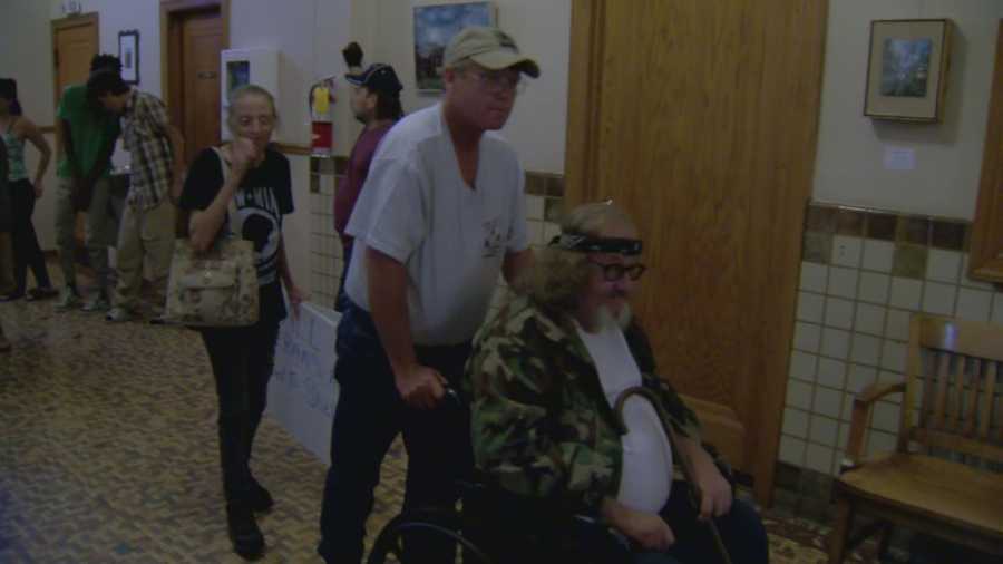 Several local veterans said they are trying to avoid being kicked out of their home in Eustis. Chris Hush (@ChrisHushWESH) has the story.