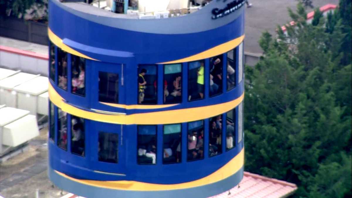 Firefighters rescue people stuck on SeaWorld rollercoaster