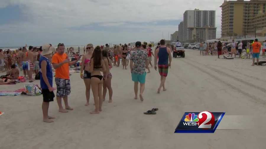 Spring Breakers Flock To Daytona Beach Thousands Of College Students Are At The World S Most Famous Beach Right Now