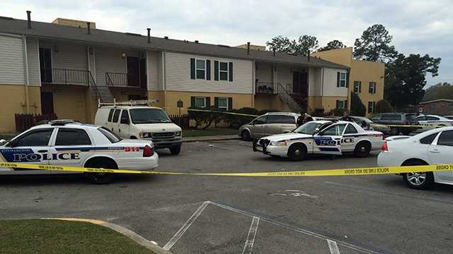 Man shot at west Orlando apartment complex dies