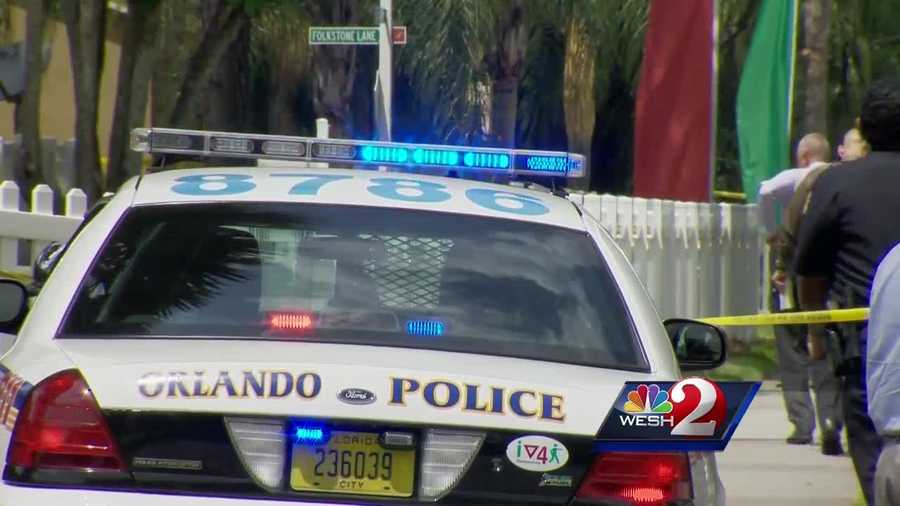The innocent bystander struck by a bullet in the shootout between Orlando police and a suspect Wednesday gives his recollection of the events. WESH 2 News Reporter Bob Kealing has the story.