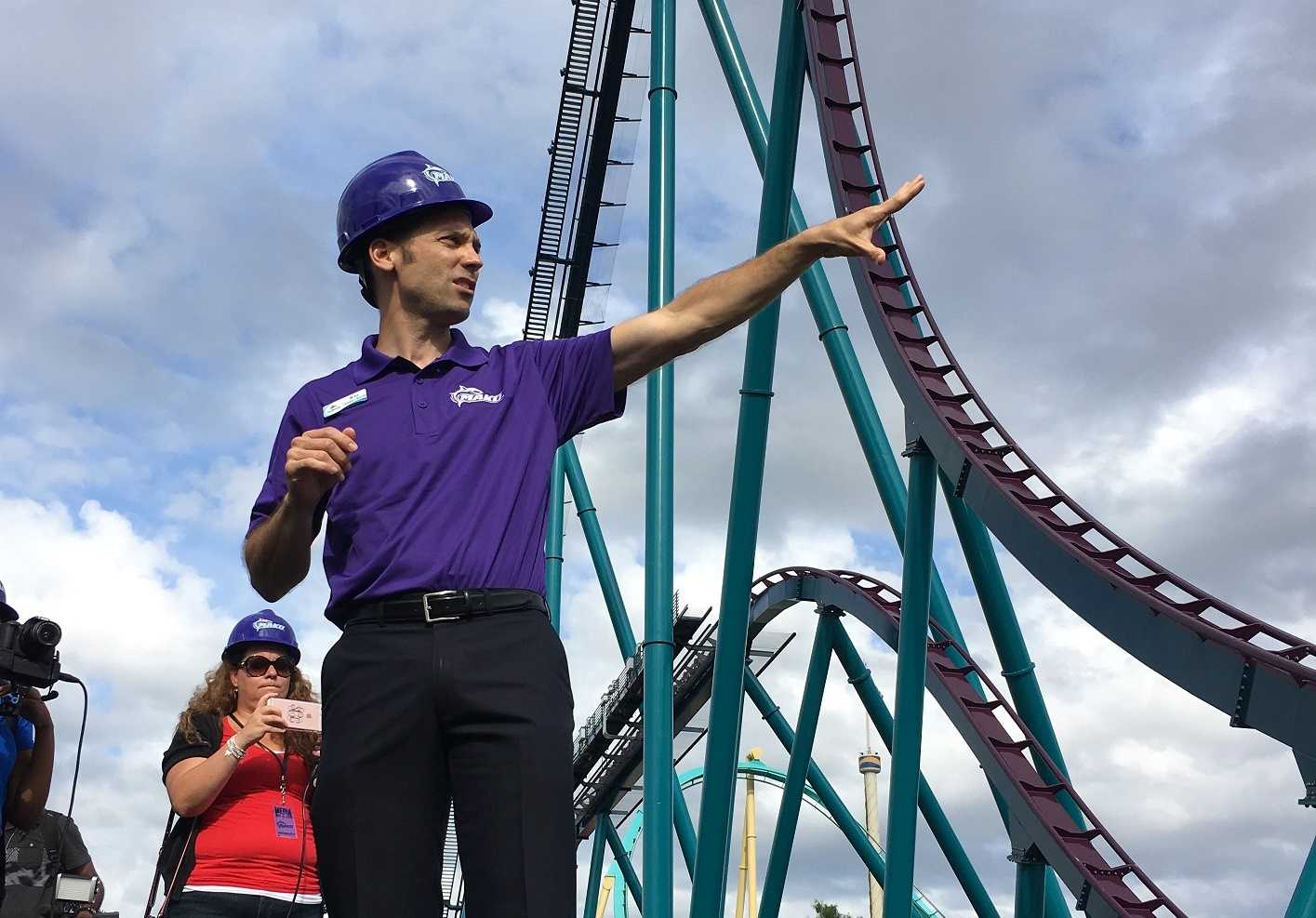 SeaWorld Orlando shows off Mako before June opening