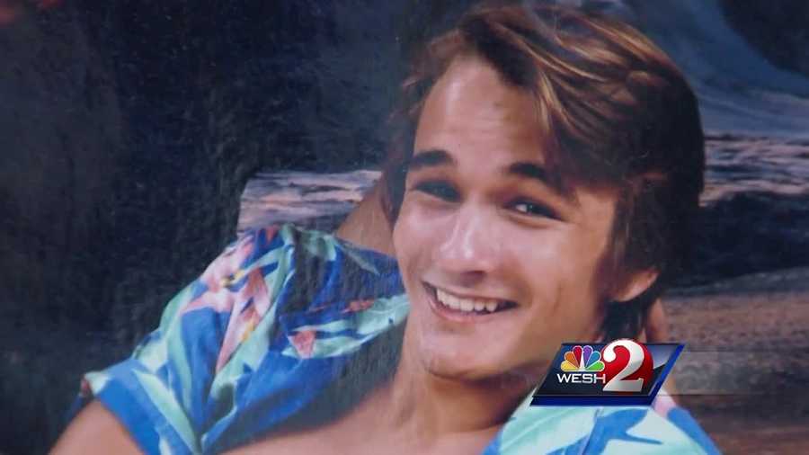 WESH 2 News spoke to the heartbroken mother of a teenager who was hit and killed by a train in Ormond Beach. Claire Metz (@clairemetzwesh) has the story.