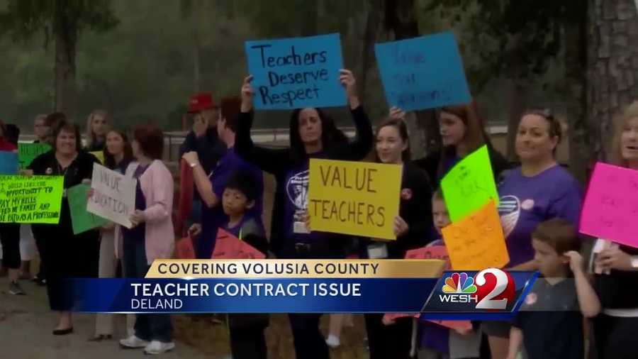 Volusia County teachers plan 'a show of force' Wednesday night at a meeting to resolve the school district's impasse over contracts. Claire Metz reports.