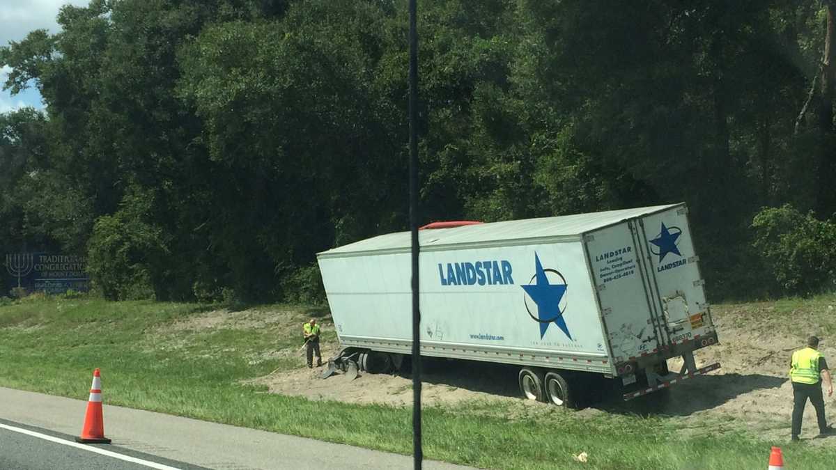 Truck driver pronounced dead after I-4 crash