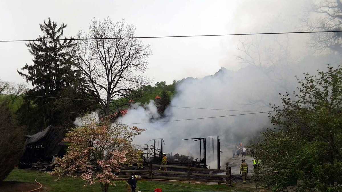 Fire destroys Lower Windsor Township barn