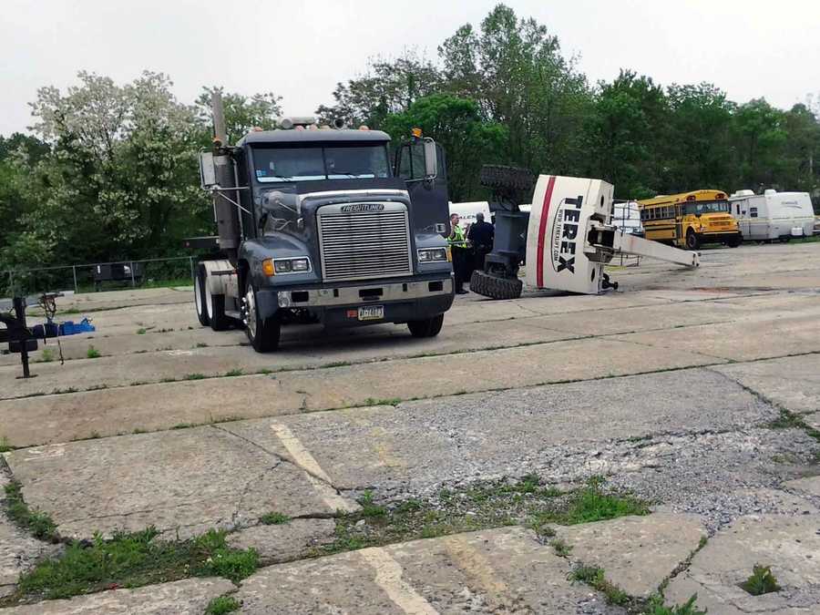 Worker seriously injured in boom lift accident