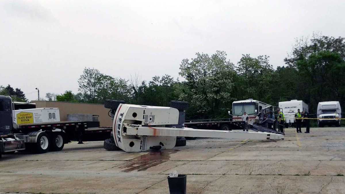 Worker seriously injured in boom lift accident