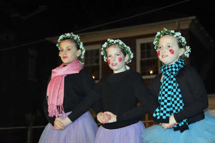 Manheim's tree lighting