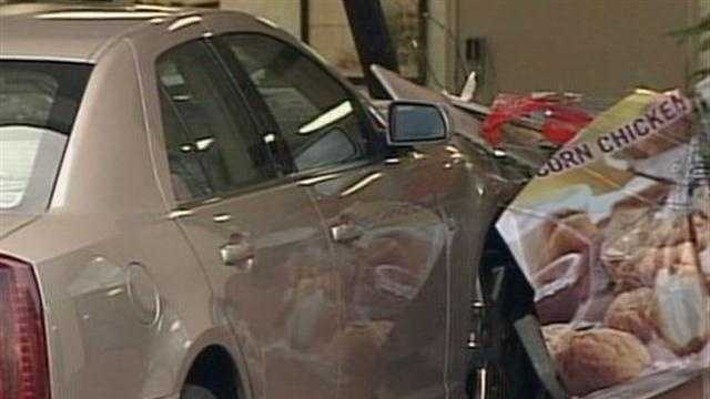 Car crashes into fast food restaurant