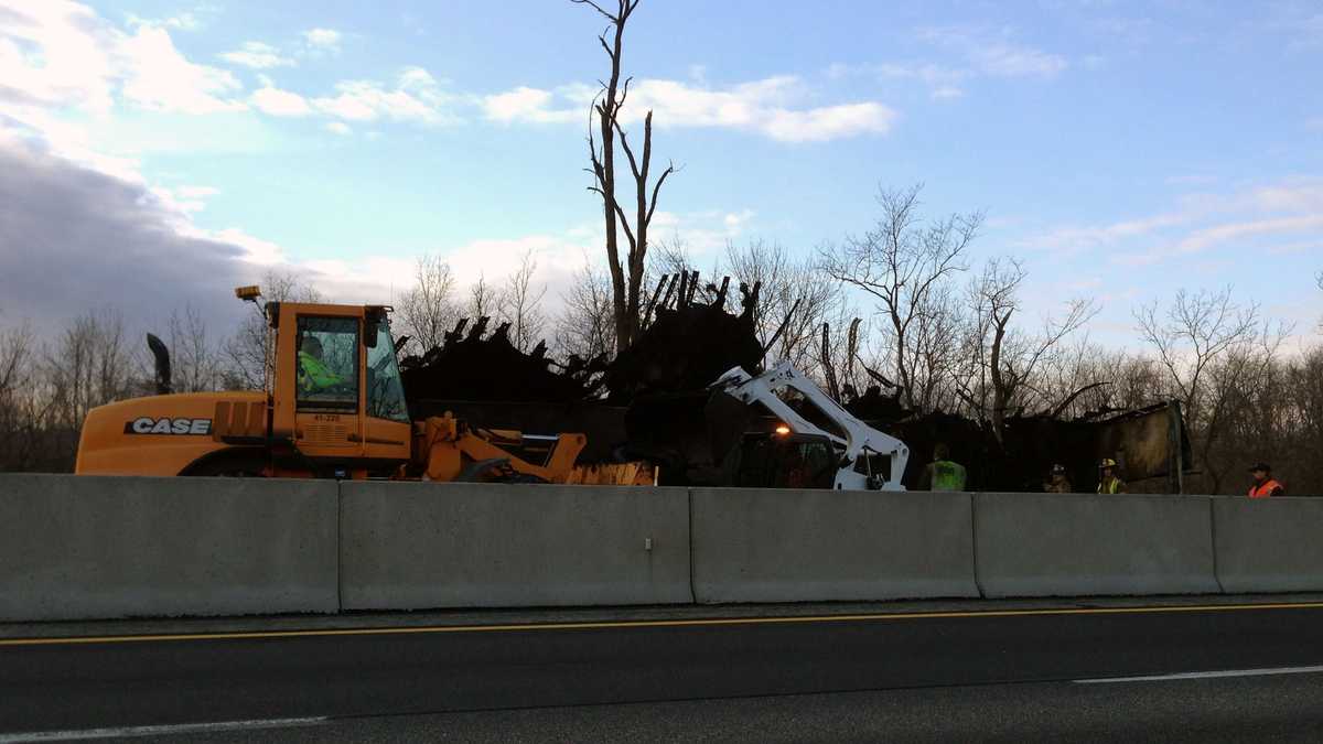 Turnpike open following tractor trailer fire