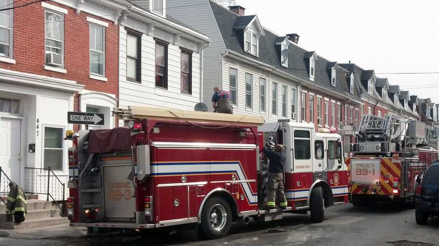 The blaze in the 400 block of Walnut Street started in a vacant apartment on the second floor.