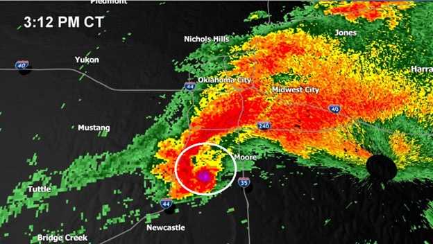 Radar images of the Moore tornado