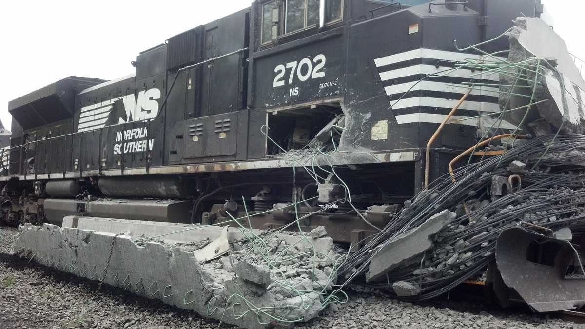 Photos: Train Goes Off Tracks In Cumberland County