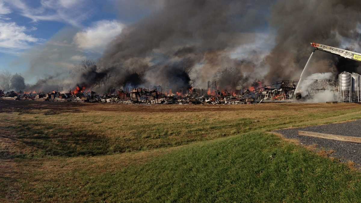 Crews battle barn fire near Gettysburg
