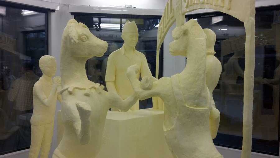 Butter sculpture unveiled at Pa. Farm Show