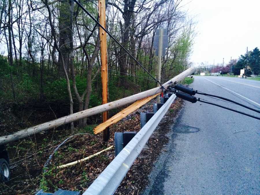 Truck snaps utility pole