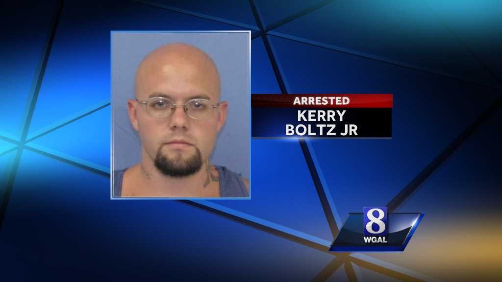 Police: Man who stabbed ex in neck taken into custody